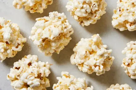 Popcorn Balls Recipe: A Classic Chewy Treat