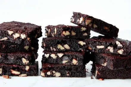 Katharine Hepburn’s Brownies – A Timeless Fudgy Classic